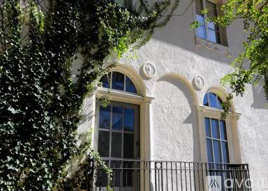 Main picture of 148 Clark Pl