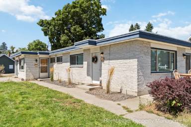 Main picture of 4111 N Howard St