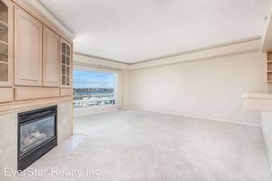 Main picture of 300 Columbia Point Dr