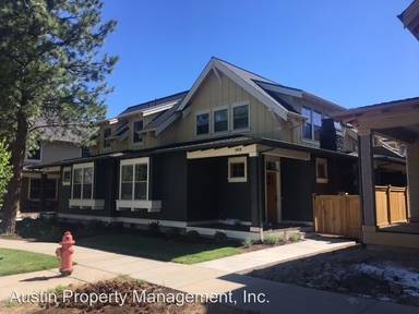 Main picture of 1650 NW Lewis St