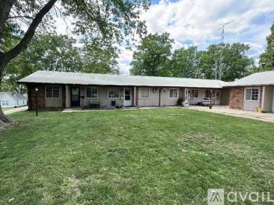 Main picture of 904 Baker St