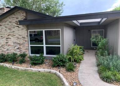 Main picture of 518 Shin Oak Dr