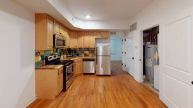 Main picture of 4048 Baring St