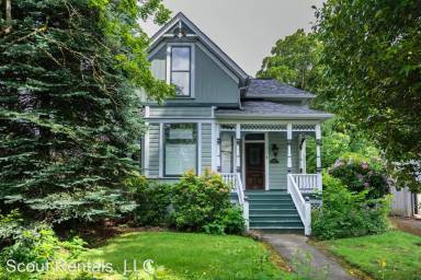 Main picture of 6011 NE Davis St