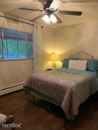 Main picture of 200 E Myrtle St