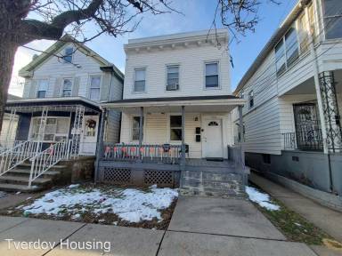 Main picture of 138 Baldwin St