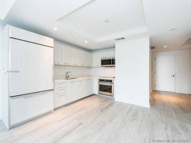 Main picture of Brickell Heights