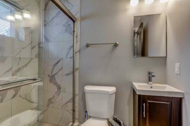 Main picture of 4401 Crooks Rd