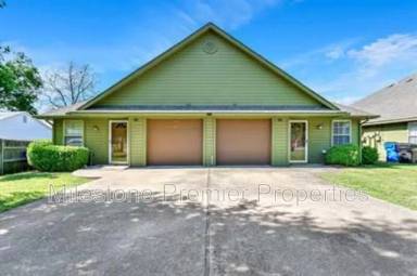 Main picture of 1022 W Coffin St