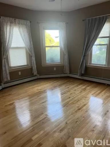 Main picture of 3 Beckman St