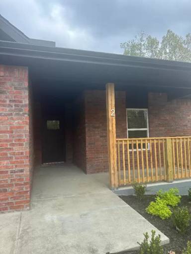 Main picture of 2 Bridle Cir