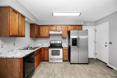 Main picture of 300 Jones St