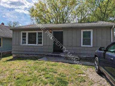 Main picture of 8110 Wayne Ave