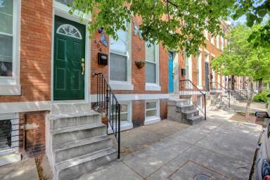 Main picture of 404 E Lorraine Ave