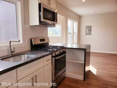 Main picture of 4838 Daisy St