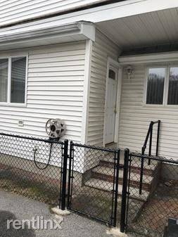 Main picture of 11 Lawrence St