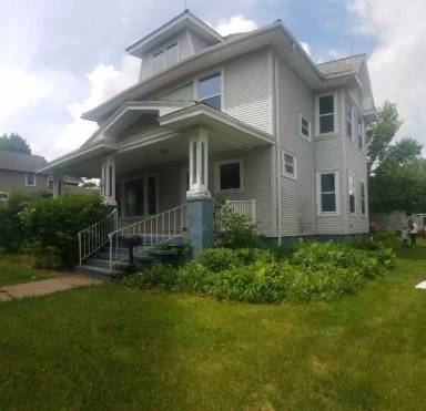 Main picture of 305 Broad St
