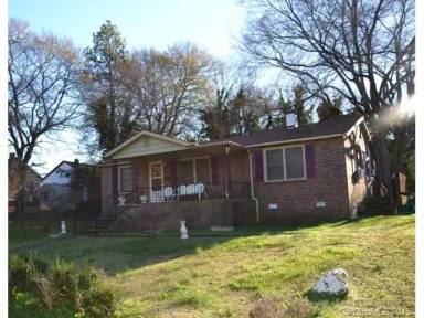 Main picture of 105 Gilmore St
