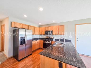 Main picture of 4015 154th St