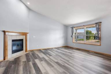 Main picture of 2330 Ladybird Dr