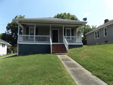 Main picture of 108 Falls Rd