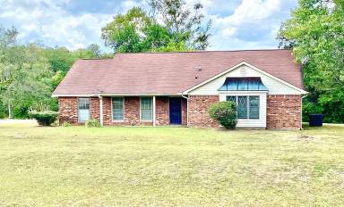 Main picture of 551 Bisslee Rd