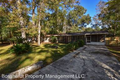 Main picture of 2211 NW 36th Dr