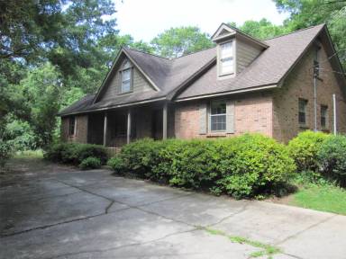 Main picture of 136 Lacaya Rd