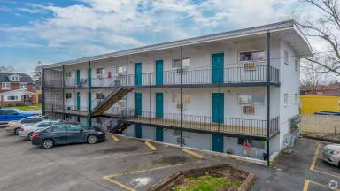Main picture of 2958 Sullivant Ave
