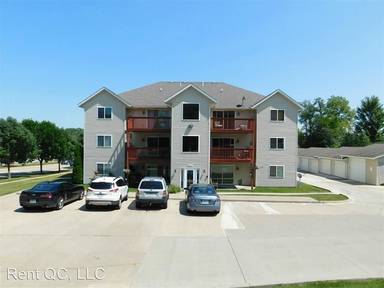 Main picture of 643 E 46th St