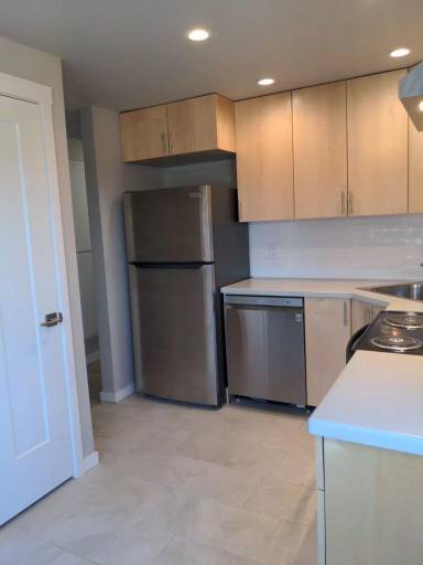 Main picture of 416 E Wright Ave