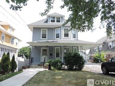Main picture of 100 Clinton Ave