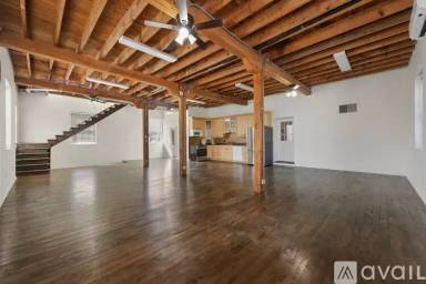 Main picture of 664 E Meeting St
