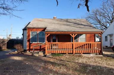 Main picture of 1332 N Dellrose Ave
