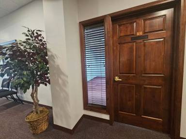 Main picture of 490 Park Ave