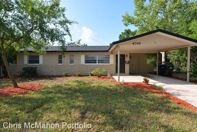 Main picture of 6742 Peony Ln