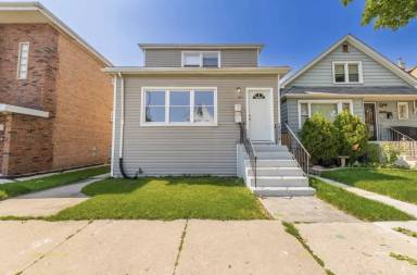Main picture of 7507 W 58th St