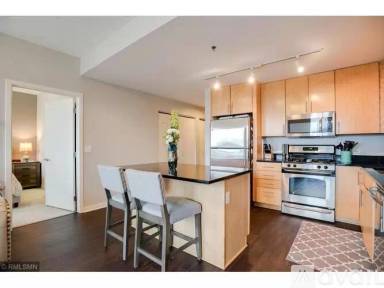 Main picture of Skyscape Condominiums