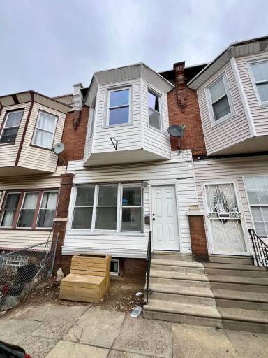 Main picture of 1917 S Cecil St