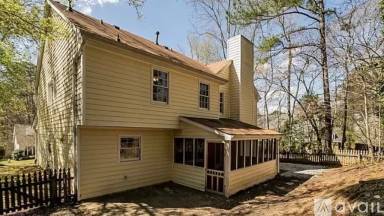 Main picture of 1215 Hunters Creek Ct