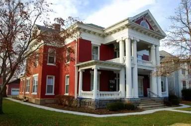 Main picture of 317 S 5th St
