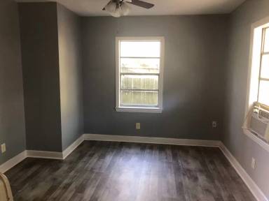Main picture of 3444 Navajo St