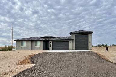 Main picture of 38706 N 18th St