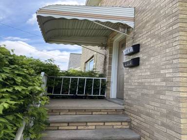 Main picture of 21250 Goller Ave