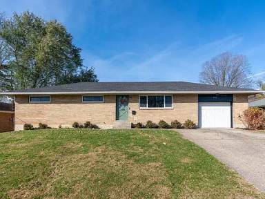 Main picture of 907 Birchwood Dr