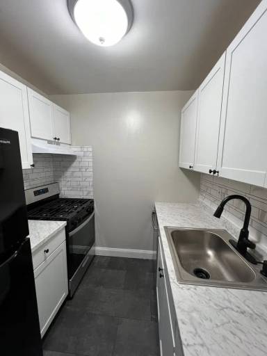 Main picture of 112 Lancaster Est