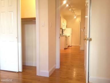 Main picture of 215 W 17th St