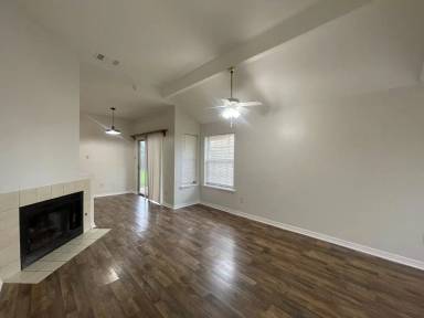 Main picture of 1416 Williamsburg Dr