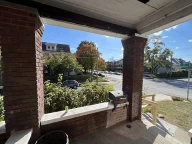 Main picture of 336 E 14th Ave