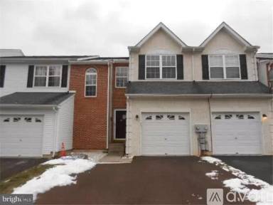 Main picture of 185 Hampshire Dr